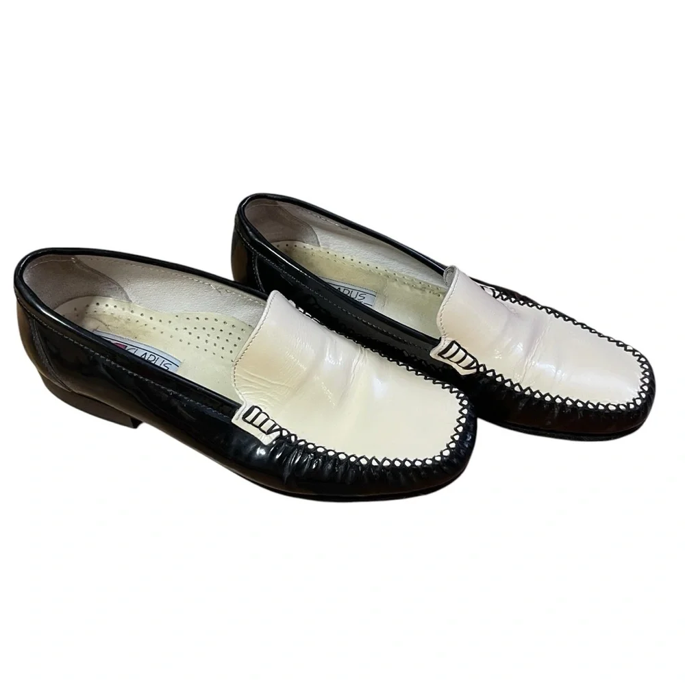 Clarus Black & Cream Patent‎ Leather Loafers Moccasin Slip-On Flats Women’s 6.5
